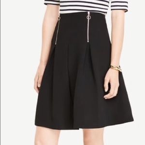 💝NWT Ann Taylor Skirt Black Midi Pleated 💝